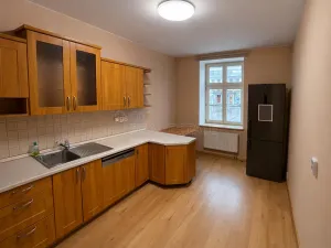 Pronájem bytu 3+1, Hlučín, Mírové náměstí, 127 m2