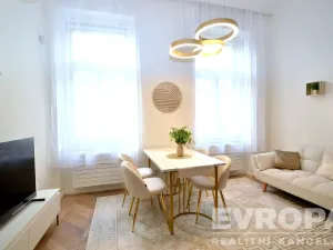 Pronájem bytu 2+kk, Praha - Vinohrady, U Zvonařky, 40 m2