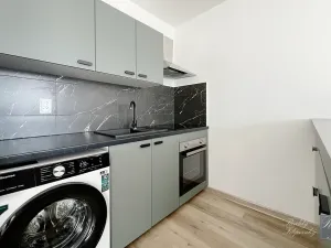 Pronájem bytu 1+kk, Chlumec, Stradovská, 32 m2