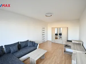 Pronájem bytu 1+1, Hradec Králové - Nový Hradec Králové, třída Edvarda Beneše, 40 m2