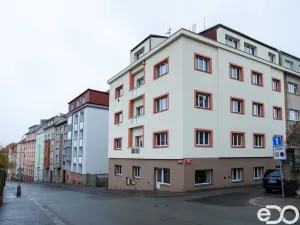 Prodej bytu 2+1, Praha, Na Jezerce, 66 m2