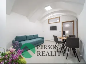 Prodej bytu 2+kk, Praha - Karlín, Křižíkova, 57 m2