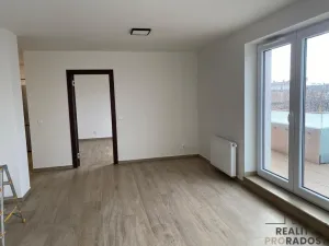 Pronájem bytu 2+kk, Olomouc, Třída Jiřího Pelikána, 60 m2