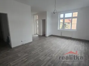 Pronájem bytu 2+kk, Opava - Předměstí, Palackého, 61 m2