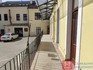 Pronájem obchodního prostoru, Znojmo, Vídeňská třída, 28 m2