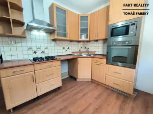 Pronájem bytu 3+1, Ústí nad Labem, V Podhájí, 65 m2