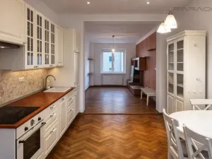 Pronájem bytu 3+1, Praha - Břevnov, Bělohorská, 80 m2