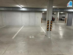 Pronájem garážového stání, Plzeň, Slovanská, 18 m2