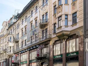 Pronájem atypického bytu, Praha, Vodičkova, 884 m2