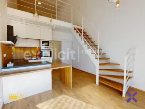 Pronájem bytu 2+kk, Zlín, Hřebíčkova, 42 m2