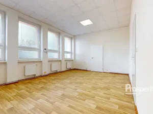 Pronájem kanceláře, Ústí nad Labem - Ústí nad Labem-centrum, Bělehradská, 34 m2