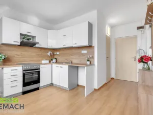 Pronájem bytu 1+1, Uherské Hradiště, náměstí Republiky, 33 m2