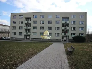 Prodej bytu 3+1, Dubí, Tovární, 81 m2