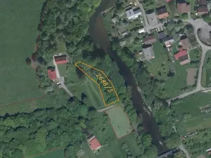 Dražba pozemku, Návsí, 1001 m2