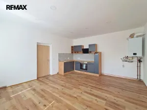 Pronájem bytu 2+kk, Police nad Metují, Masarykovo náměstí, 47 m2