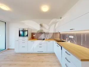 Pronájem bytu 3+kk, Praha - Újezd, Diamantová, 75 m2