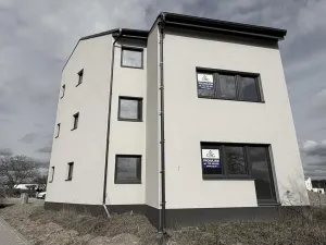 Pronájem bytu 2+kk, Brno - Ivanovice, Černohorská, 48 m2