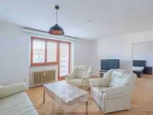 Pronájem bytu 2+1, Hradec Králové, Skupova, 61 m2