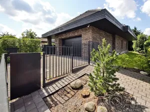 Prodej rodinného domu, Babice, Lomená, 293 m2