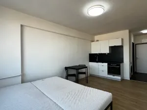 Pronájem bytu 1+kk, Praha - Radotín, Vrážská, 25 m2