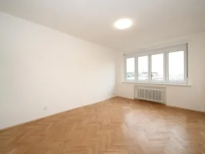 Pronájem bytu 1+kk, Praha - Nusle, Čiklova, 30 m2