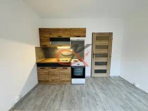 Pronájem bytu 1+kk, Rožnov pod Radhoštěm, Lesní, 21 m2