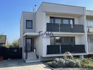 Prodej rodinného domu, Vlkoš, 162 m2