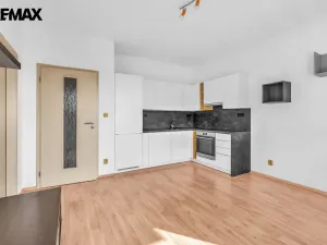 Pronájem bytu 3+kk, Pardubice - Zelené Předměstí, Pichlova, 52 m2