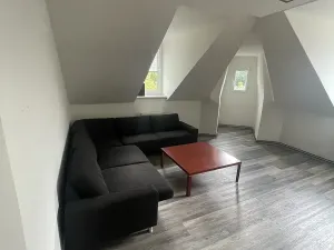 Pronájem bytu 2+1, Karlovy Vary, Moskevská, 60 m2