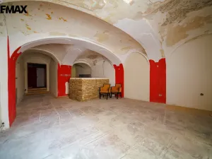 Prodej obchodního prostoru, Cheb, Cechovní, 158 m2