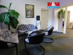 Pronájem kanceláře, Kladno, Pavlisova, 140 m2