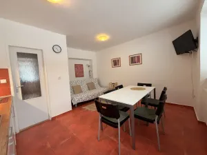 Prodej apartmánu, Staré Město - Stříbrnice, 60 m2