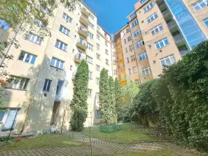 Prodej bytu 1+kk, Praha - Bubeneč, Národní obrany, 31 m2