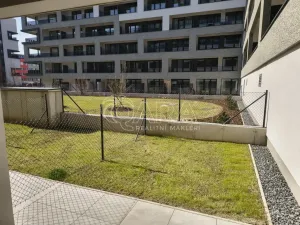Pronájem bytu 1+kk, Praha - Hloubětín, Poděbradská, 34 m2
