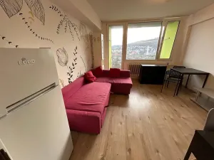 Pronájem bytu 1+kk, Praha - Radotín, Vrážská, 27 m2
