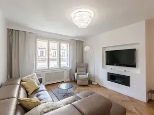 Pronájem bytu 3+1, Praha - Staré Město, Dlouhá, 84 m2