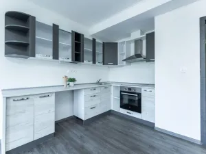 Pronájem bytu 2+kk, Karlovy Vary - Bohatice, Dubová, 49 m2