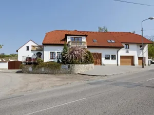 Prodej ubytování, Mikulov, Gagarinova, 712 m2