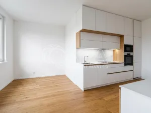 Prodej bytu 3+1, Tábor, 83 m2