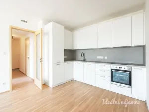 Pronájem bytu 2+kk, Praha - Smíchov, Nádražní, 64 m2
