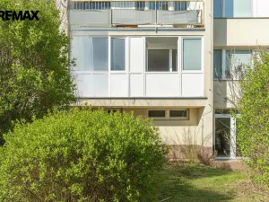 Prodej bytu 3+1, Jesenice, V Lázních, 72 m2