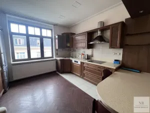 Pronájem bytu 3+kk, Karlovy Vary, Foersterova, 76 m2