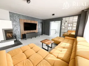 Prodej rodinného domu, Račiněves, 280 m2