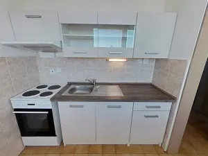 Pronájem bytu 1+1, Polná, Palackého, 33 m2