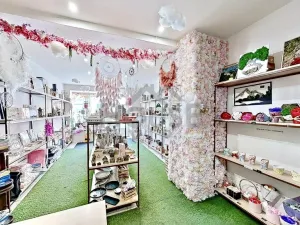 Pronájem kanceláře, Praha - Kobylisy, Klapkova, 40 m2