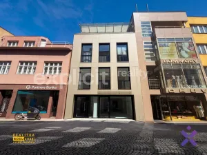 Pronájem kanceláře, Zlín, Rašínova, 108 m2