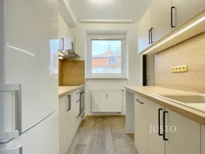 Pronájem bytu 3+1, Praha, Za humny, 66 m2