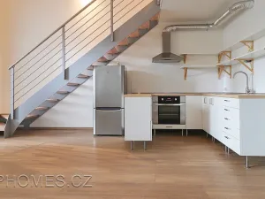 Pronájem bytu 2+kk, Praha - Libeň, U libeňského pivovaru, 56 m2