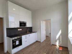 Pronájem bytu 2+1, Krnov, 50 m2