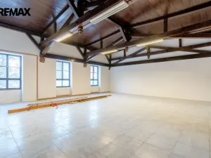 Pronájem obchodního prostoru, Hronov, Nádražní, 356 m2